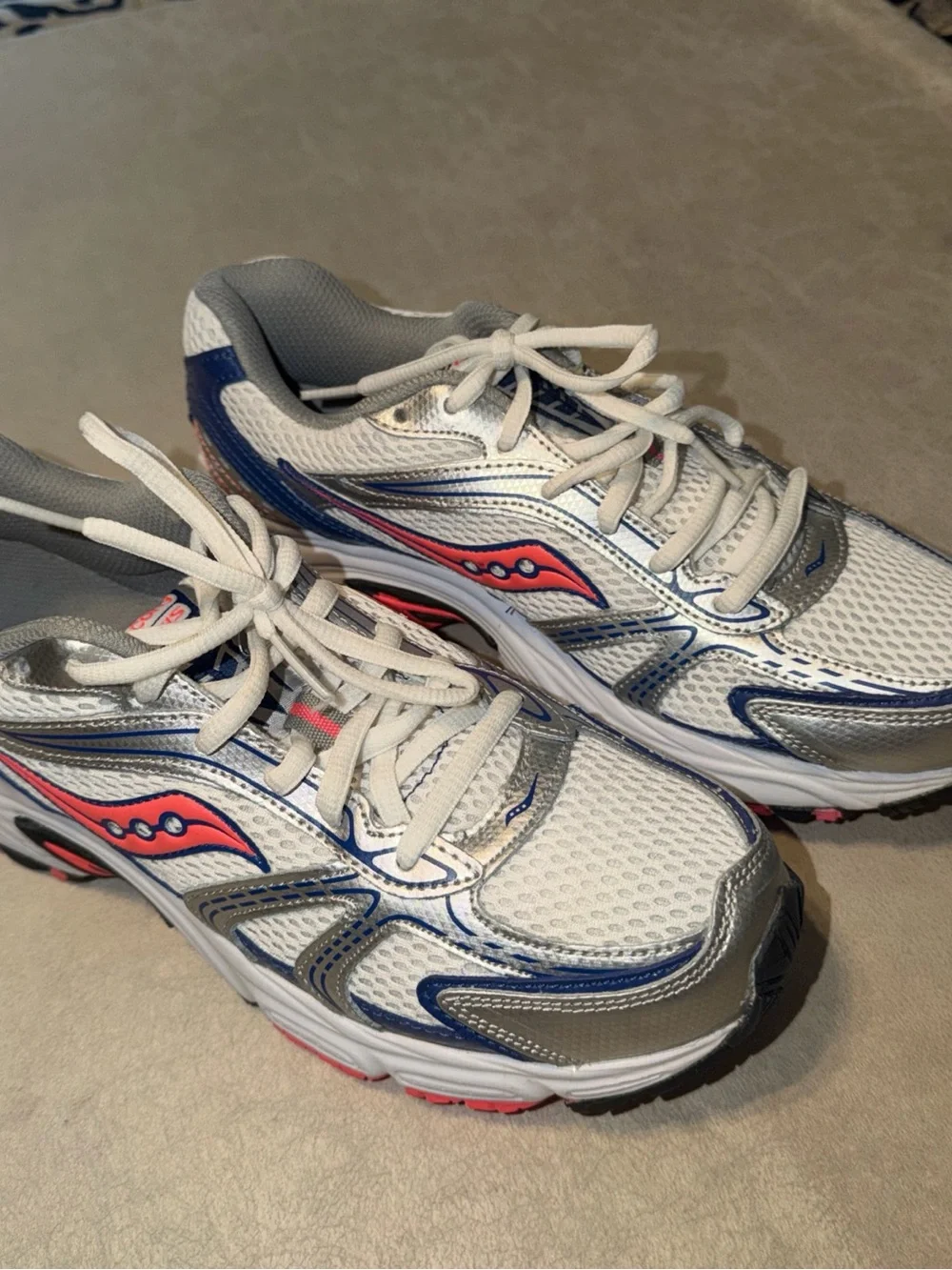 Saucony Women’s Oasis Run/Training Shoes White Blue Orange 15096-25 Size 10